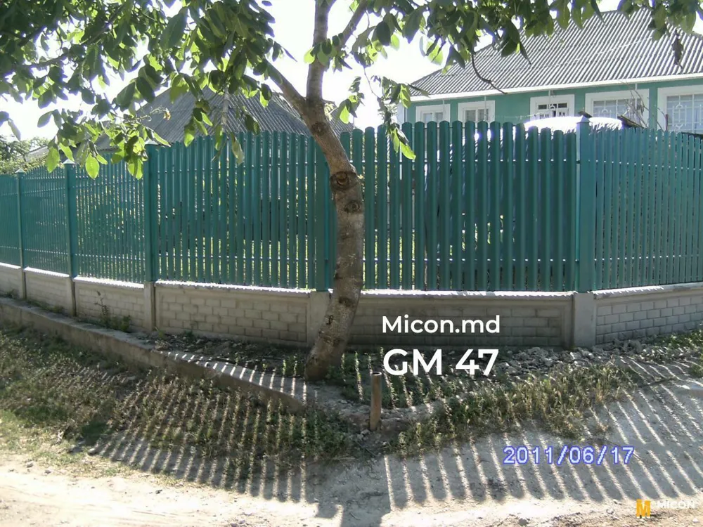Garduri din ștachetă metalică · GM 47