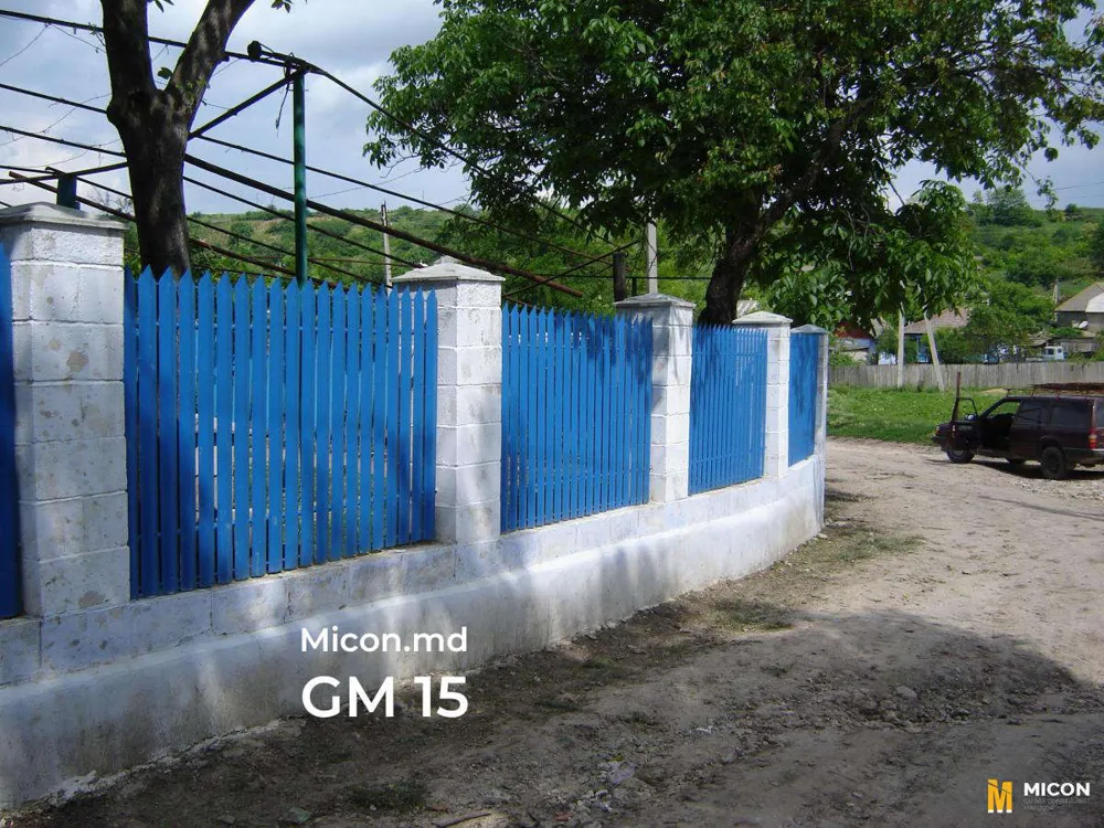 Garduri din ștachetă metalică · GM 15