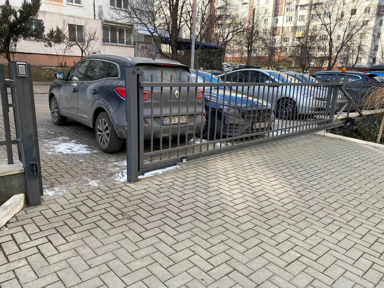 Porți P186