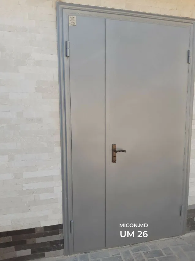 Uși din metal · UM26
