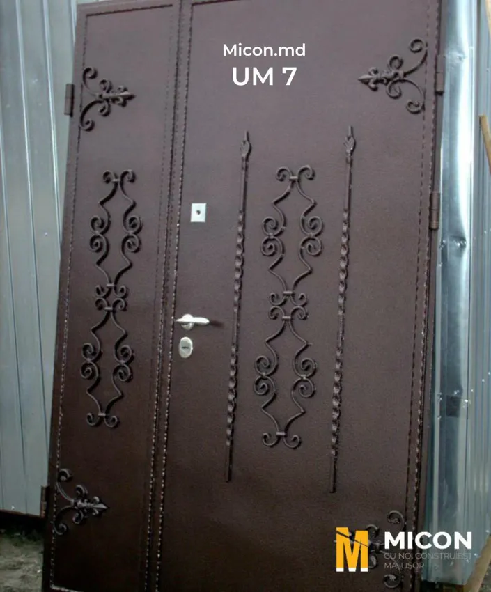 Uși din metal · UM 7